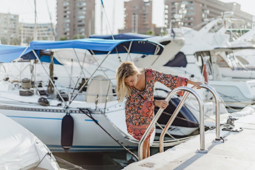 Why Custom Boat Wraps Are Essential for Personalizing Watercraft
