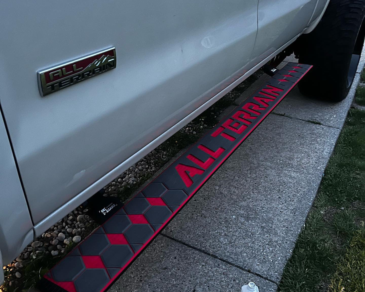 Custom Truck Running Board Step Pad